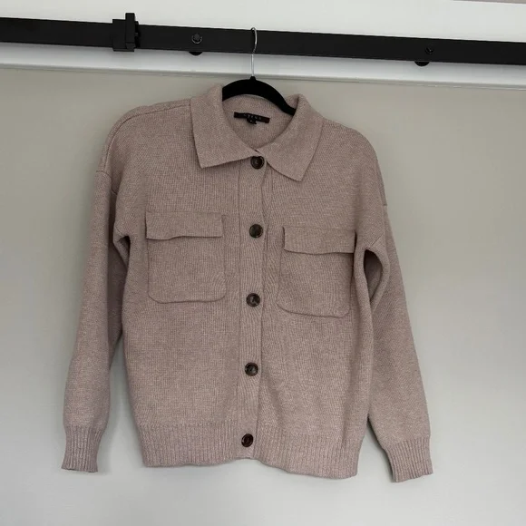 Cyrus Women’s Sweater - Picture 7 of 9